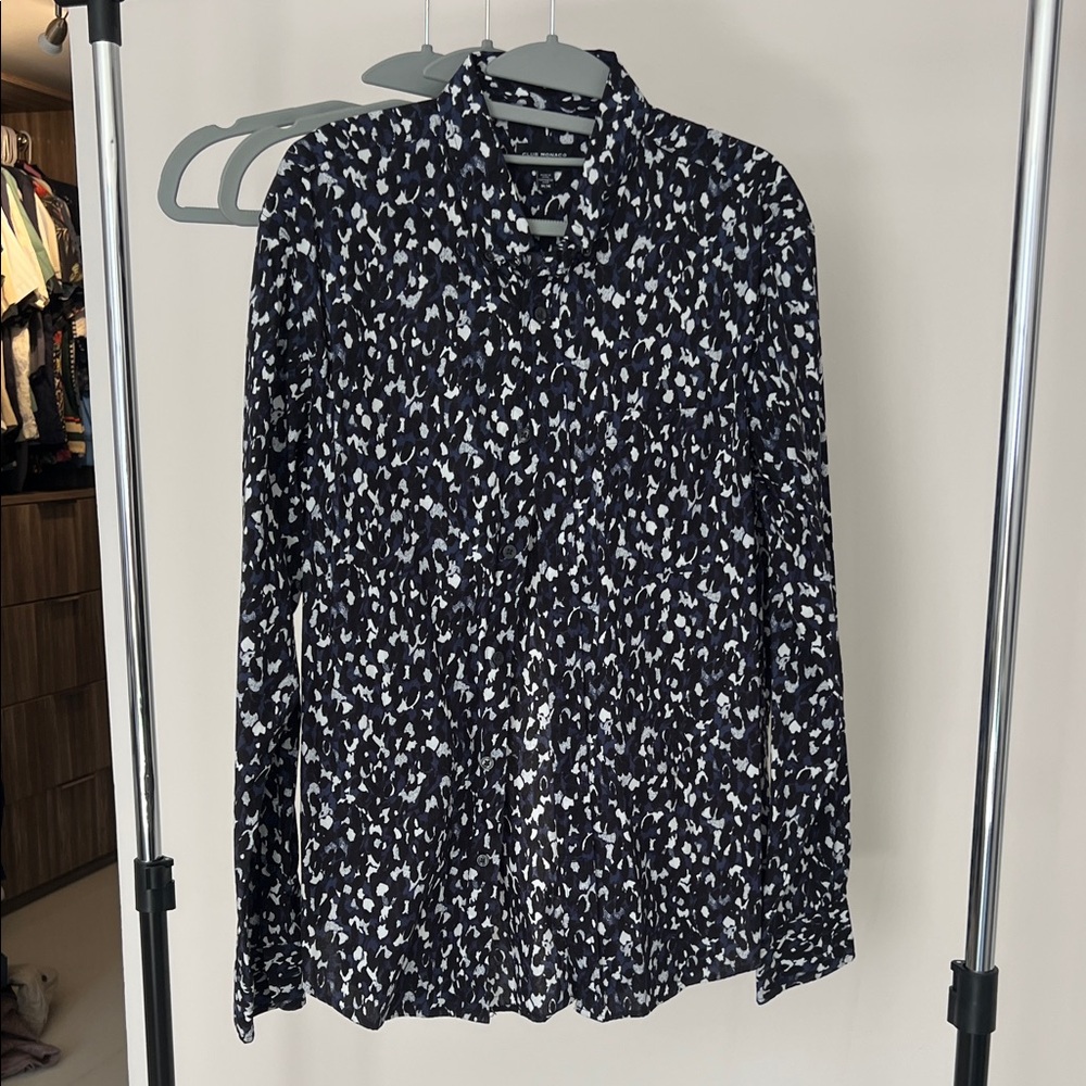 Club Monaco Navy and White Patterned Button Down Shirt